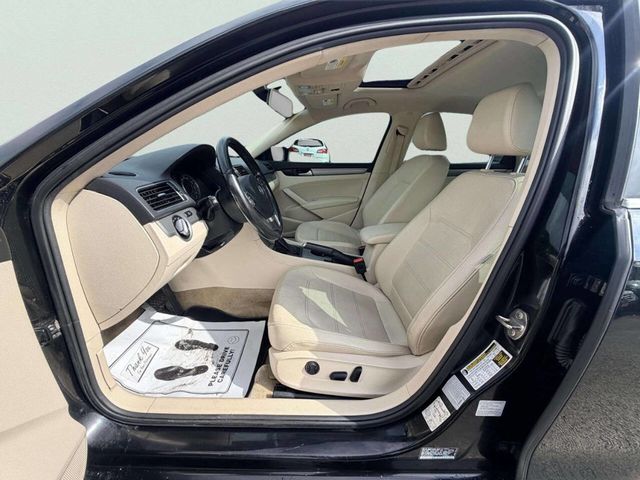 2015 Volkswagen Passat 4dr Sedan 1.8T Automatic SE PZEV - 23019056 - 17