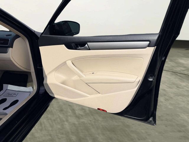 2015 Volkswagen Passat 4dr Sedan 1.8T Automatic SE PZEV - 23019056 - 28