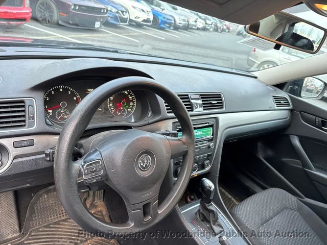 2015 Volkswagen Passat 4dr Sedan 1.8T Automatic S PZEV - 22973523 - 9