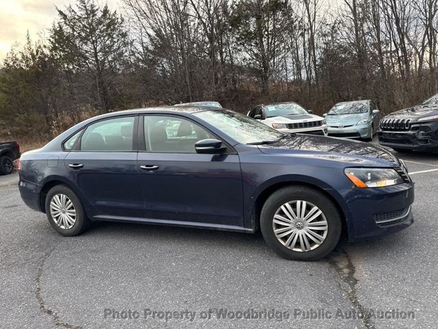 2015 Volkswagen Passat 4dr Sedan 1.8T Automatic S PZEV - 22973523 - 2