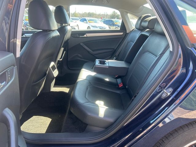 2015 Volkswagen Passat 4dr Sedan 1.8T Automatic S PZEV - 22974160 - 6