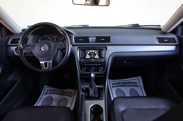 2015 Volkswagen Passat 4dr Sedan 2.0L DSG TDI SE w/Sunroof & Nav - 22978825 - 25