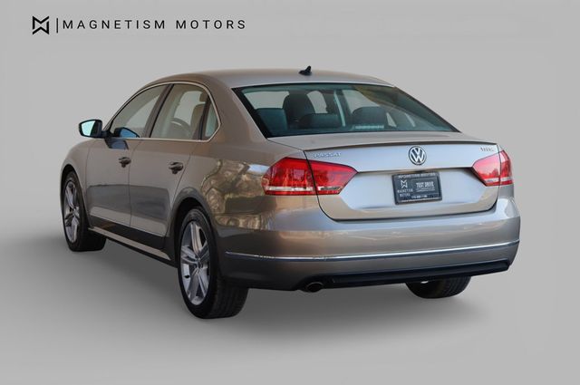 2015 Volkswagen Passat 4dr Sedan 2.0L DSG TDI SE w/Sunroof & Nav - 22978825 - 6