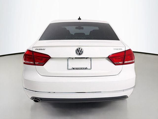 2015 Volkswagen Passat 4dr Sedan 2.0L TDI DSG SEL Premium - 22997420 - 5