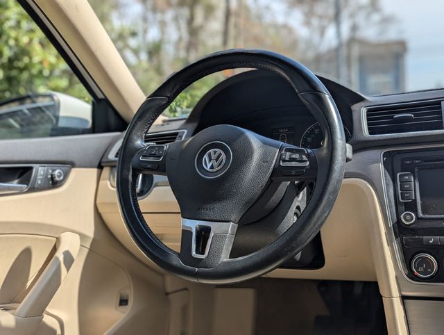 2015 Volkswagen Passat 4dr Sedan 2.0L TDI DSG SE w/Sunroof - 22990159 - 15