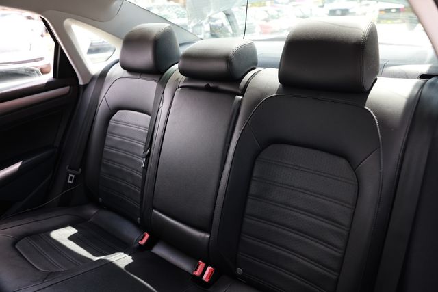 2015 Volkswagen Passat SE - 23013217 - 10