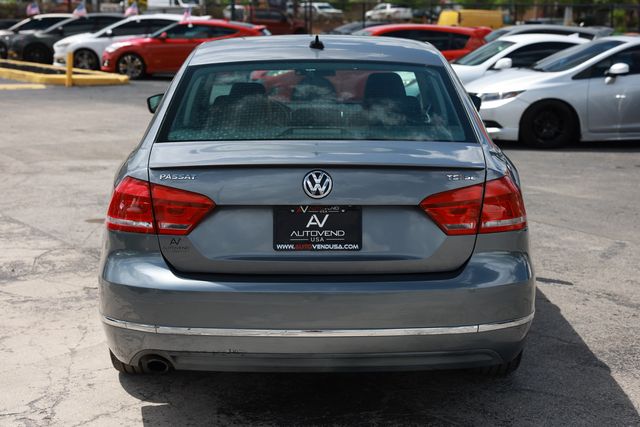 2015 Volkswagen Passat SE - 23013217 - 11