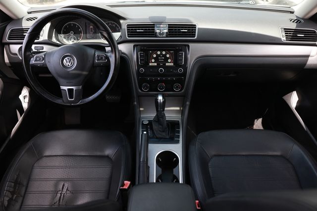2015 Volkswagen Passat SE - 23013217 - 23