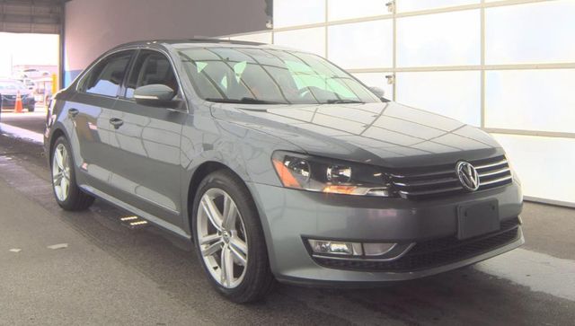 2015 Volkswagen Passat SE - 23013217 - 3