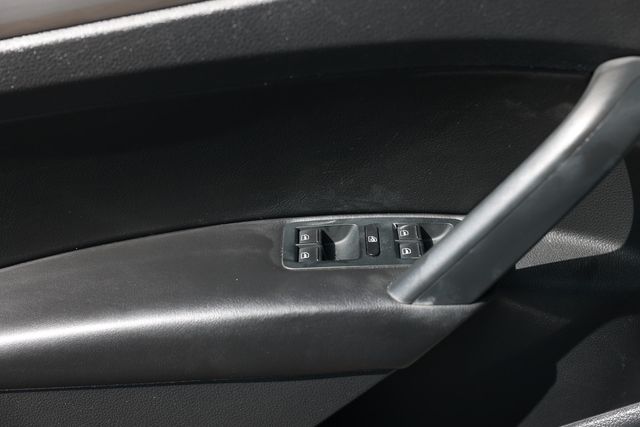2015 Volkswagen Passat SE - 23013217 - 48