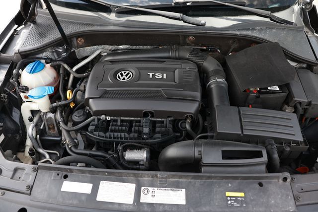 2015 Volkswagen Passat SE - 23013217 - 52