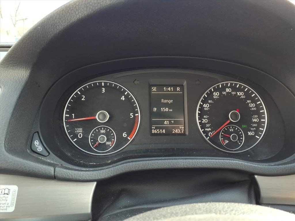 2015 Volkswagen Passat TDI SE Sedan 4D - 22952287 - 9