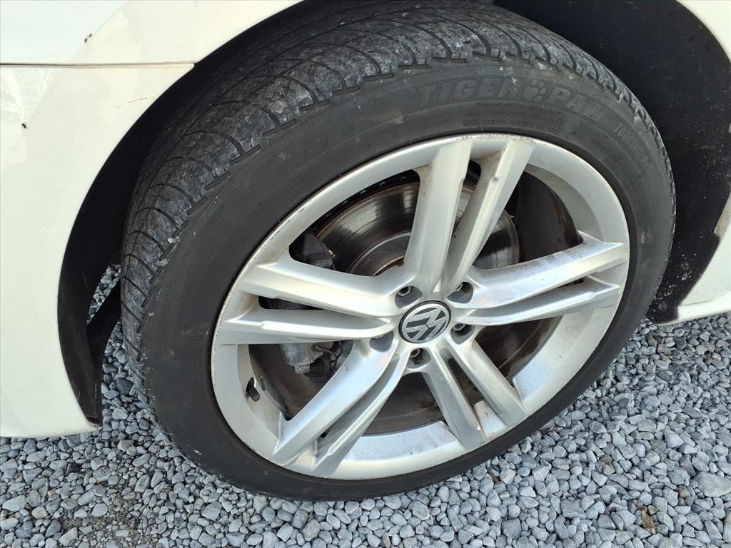 2015 Volkswagen Passat TDI SE Sedan 4D - 22952287 - 4