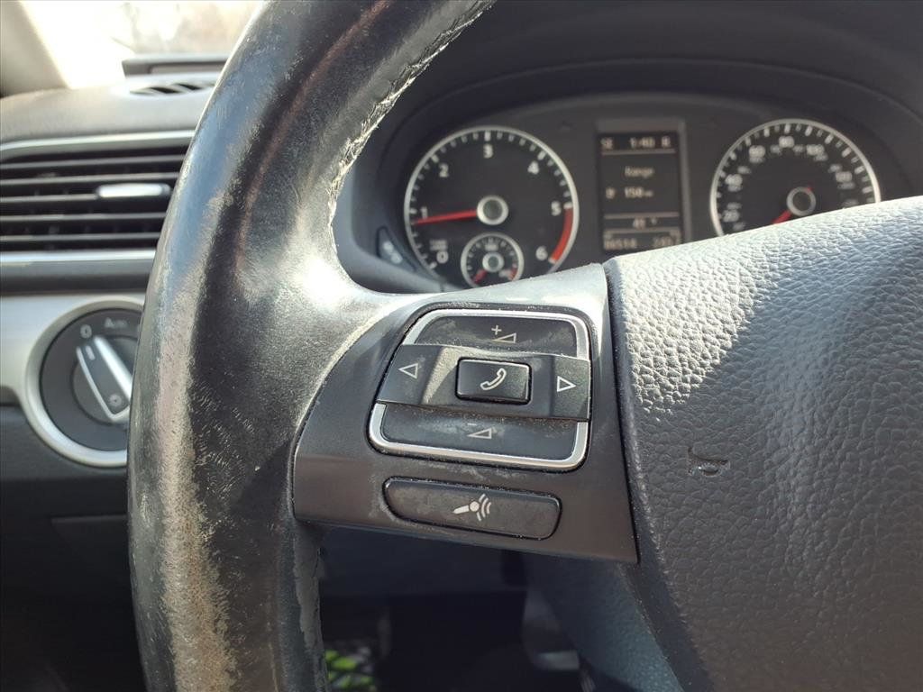 2015 Volkswagen Passat TDI SE Sedan 4D - 22952287 - 6