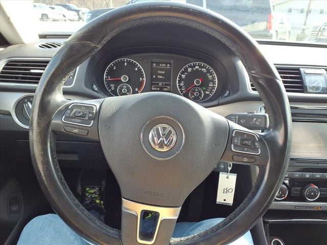 2015 Volkswagen Passat TDI SE Sedan 4D - 22952287 - 7