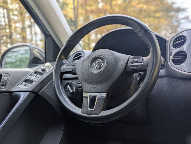 2015 Volkswagen Tiguan 2WD 4dr Automatic SE - 22945957 - 16