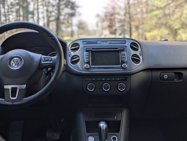 2015 Volkswagen Tiguan 2WD 4dr Automatic SE - 22983270 - 15