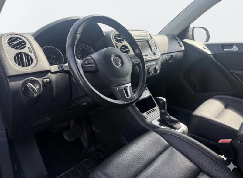 2015 Volkswagen Tiguan SE 4dr SUV - 22913922 - 10