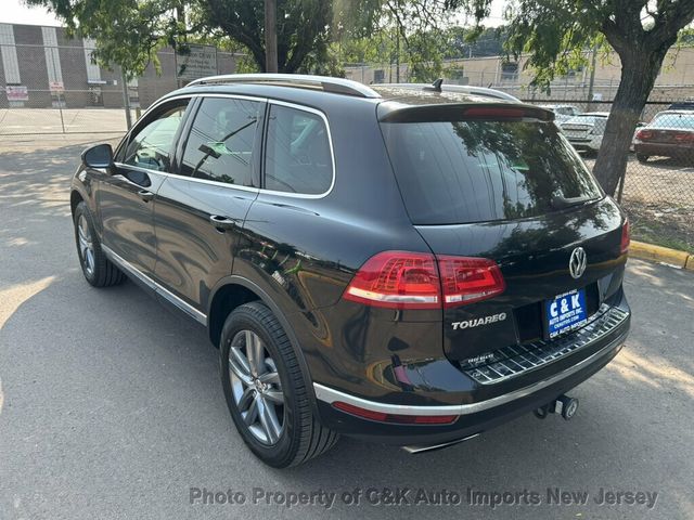 2015 Volkswagen Touareg 4dr V6 Lux - 23064884 - 14