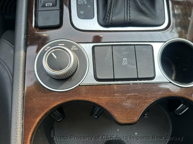 2015 Volkswagen Touareg 4dr V6 Lux - 23064884 - 39