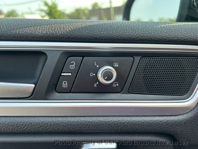 2015 Volkswagen Touareg 4dr V6 Lux - 23064884 - 44