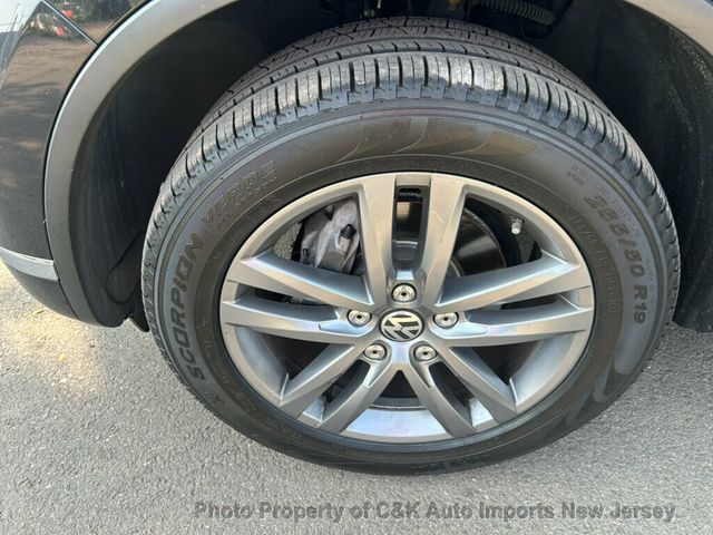 2015 Volkswagen Touareg 4dr V6 Lux - 23064884 - 49