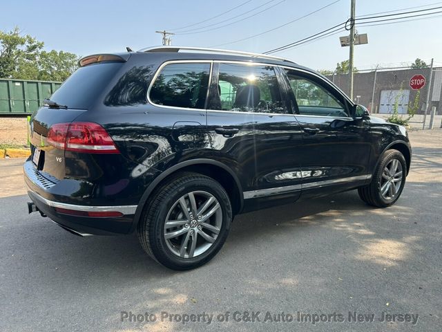 2015 Volkswagen Touareg 4dr V6 Lux - 23064884 - 8