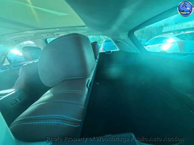 2015 Volkswagen Touareg V6 TDI - 23041753 - 11