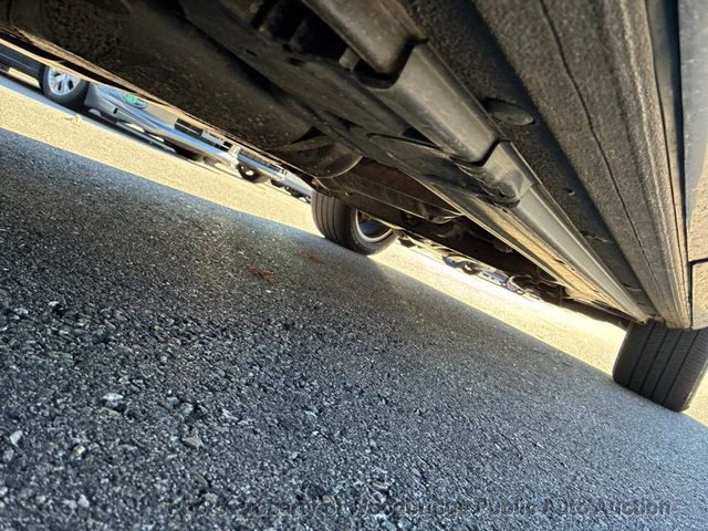 2015 Volkswagen Touareg V6 TDI - 23041753 - 29