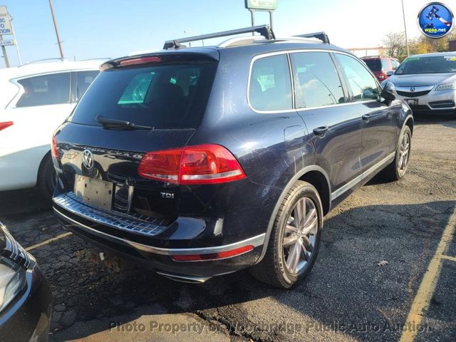 2015 Volkswagen Touareg V6 TDI - 23041753 - 3