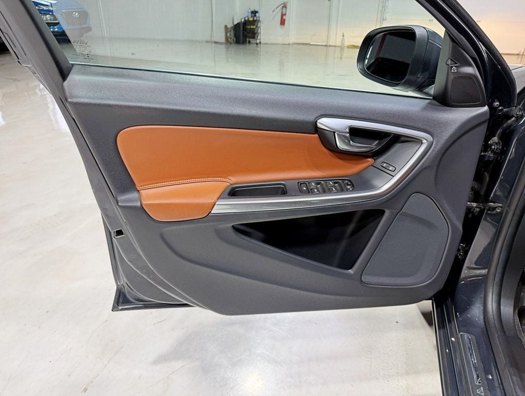 2015 Volvo S60 2015.5 4dr Sedan T5 Premier AWD - 22948455 - 29