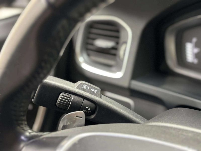 2015 Volvo S60 4dr Sedan T5 Drive-E Premier Plus FWD - 22969615 - 36