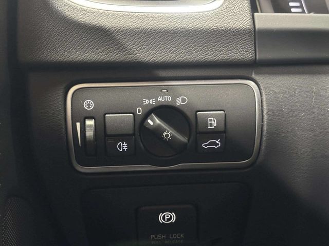 2015 Volvo S60 4dr Sedan T5 Drive-E Premier Plus FWD - 22969615 - 40