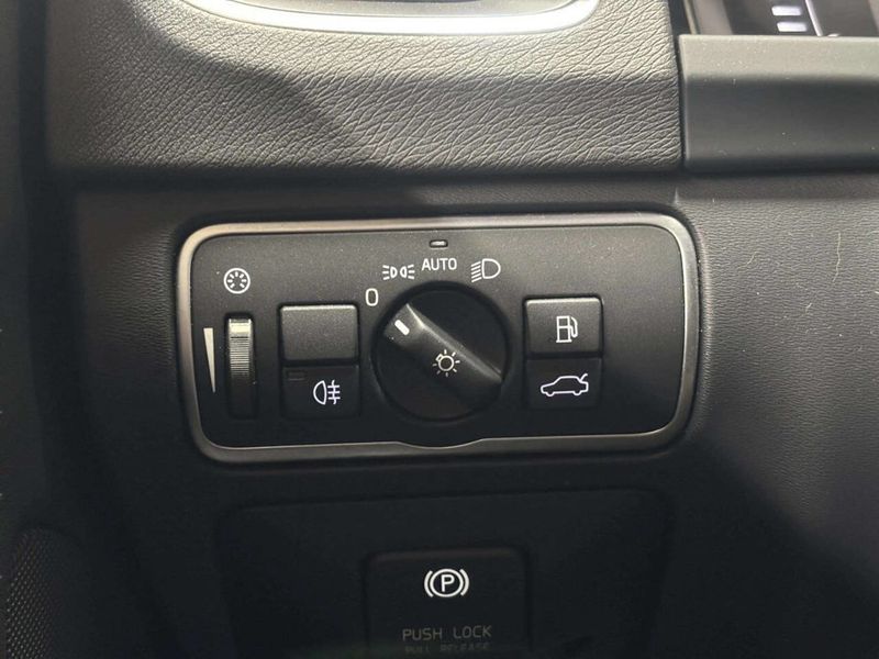 2015 Volvo S60 4dr Sedan T5 Drive-E Premier Plus FWD - 22969615 - 40