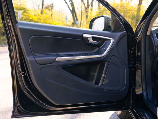 2015 Volvo S60 ONE OWNER DEALER SERVICED - 23009159 - 28