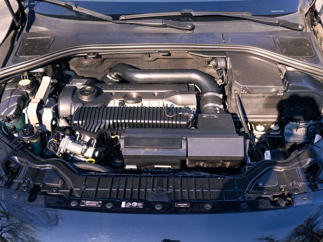 2015 Volvo S60 ONE OWNER DEALER SERVICED - 23009159 - 45