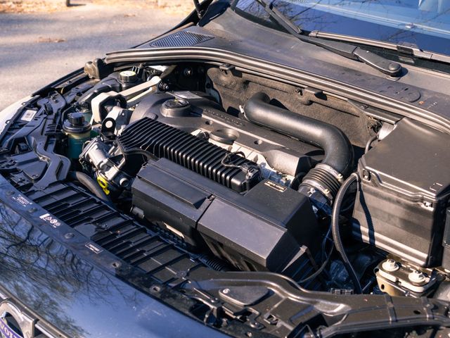 2015 Volvo S60 ONE OWNER DEALER SERVICED - 23009159 - 46