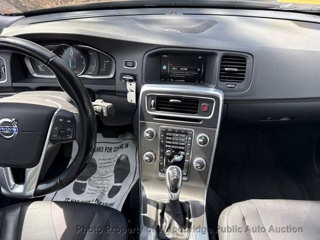 2015 Volvo S60 Platinum-2015.5 - 23023580 - 7