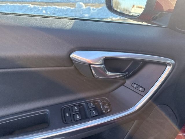 2015 Volvo S60 T5 Premier - 22960446 - 10