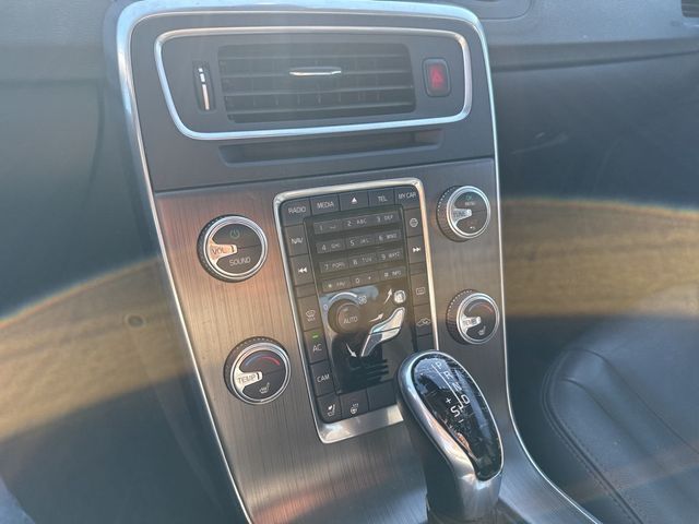 2015 Volvo S60 T5 Premier - 22960446 - 14