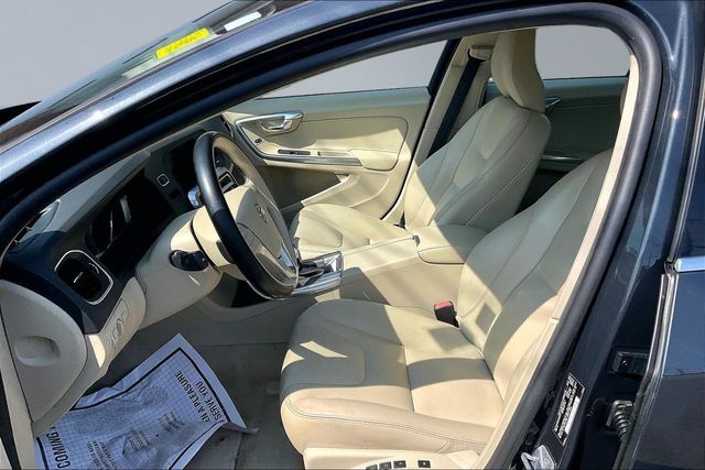 2015 Volvo S60 T5 Premier - 23050711 - 9