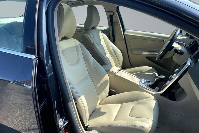 2015 Volvo S60 T5 Premier - 23050711 - 12