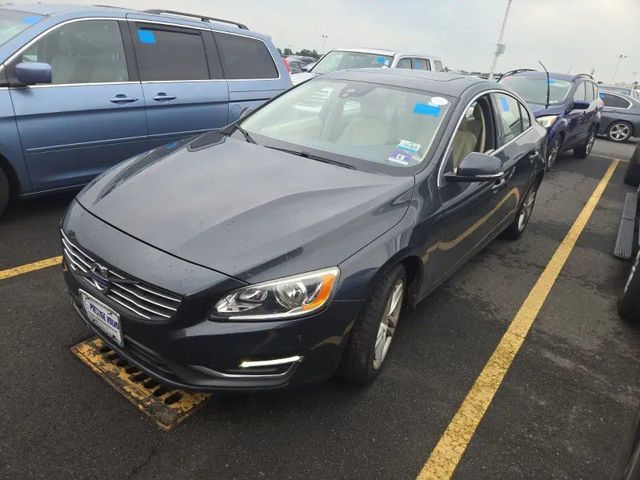 2015 Volvo S60 T5 Premier - 23050711 - 1