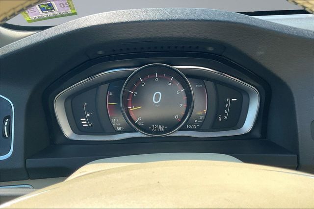 2015 Volvo S60 T5 Premier - 23050711 - 22