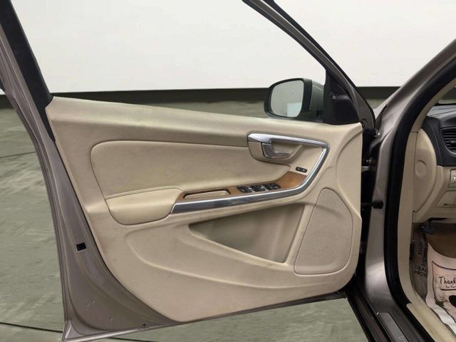 2015 Volvo S60 T5 Premier AWD 4dr Sedan (midyear release) - 22989119 - 9