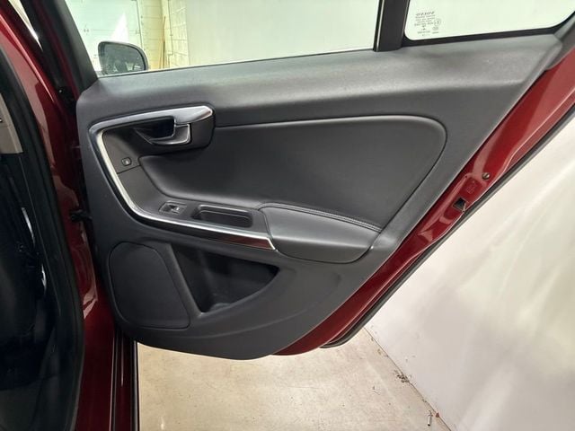 2015 Volvo V60 2015.5 4dr Wagon T5 Premier AWD - 23075592 - 24