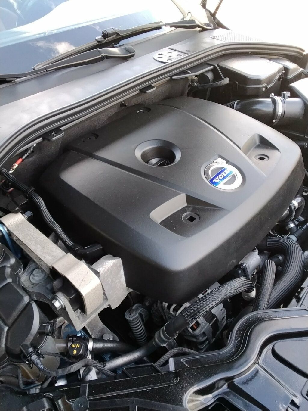 2015 Volvo V60 T5 Drive-E Platinum photo 24