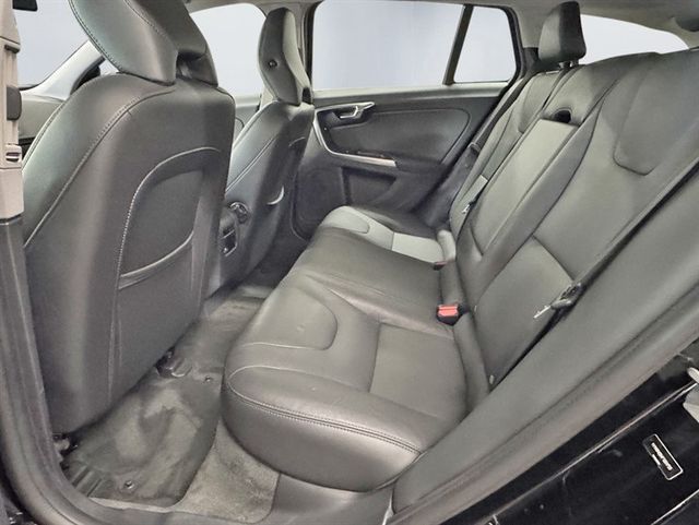 2015 Volvo V60 4dr Wagon T5 Drive-E Premier FWD - 23092491 - 19