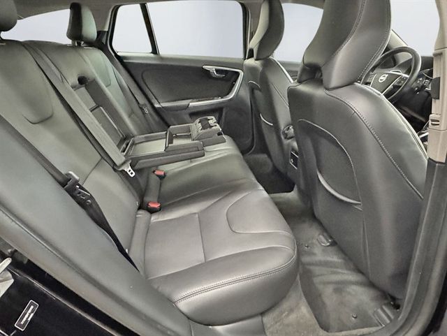 2015 Volvo V60 4dr Wagon T5 Drive-E Premier FWD - 23092491 - 22