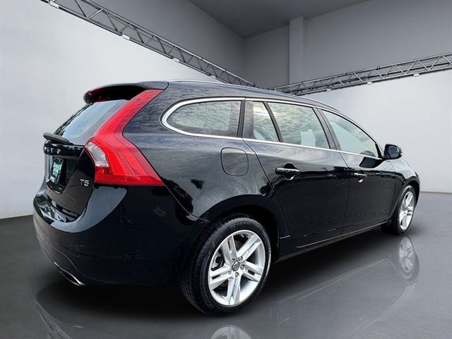 2015 Volvo V60 4dr Wagon T5 Drive-E Premier FWD - 23092491 - 6